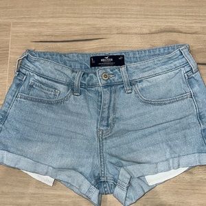 HOLLISTER SHORTS